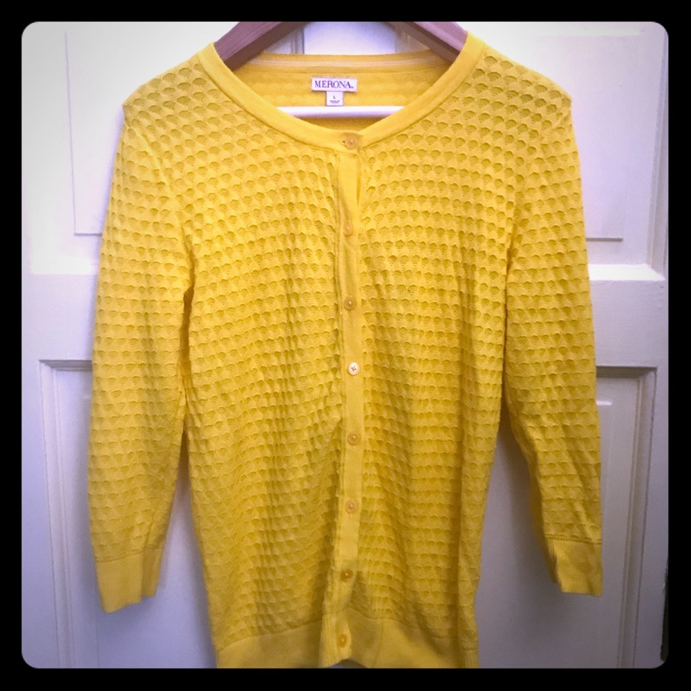 NWOT Yellow Textured Crew Neck Cardigan sz L